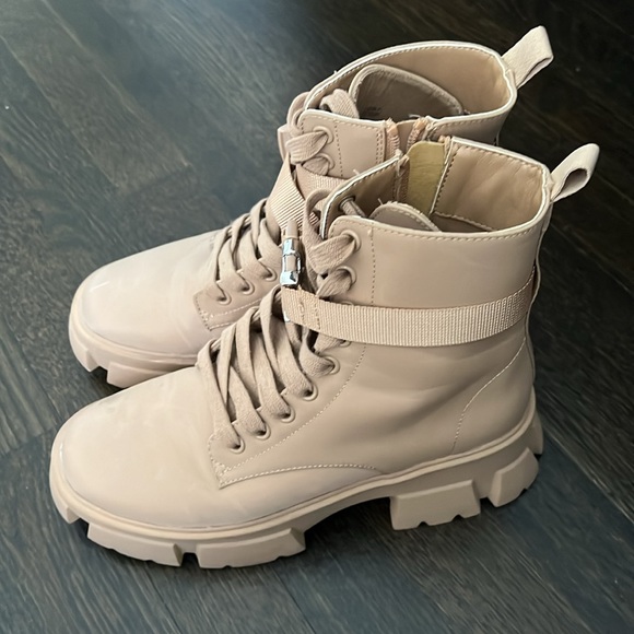Steve Madden Tan Color Combat Boots - Picture 2 of 4